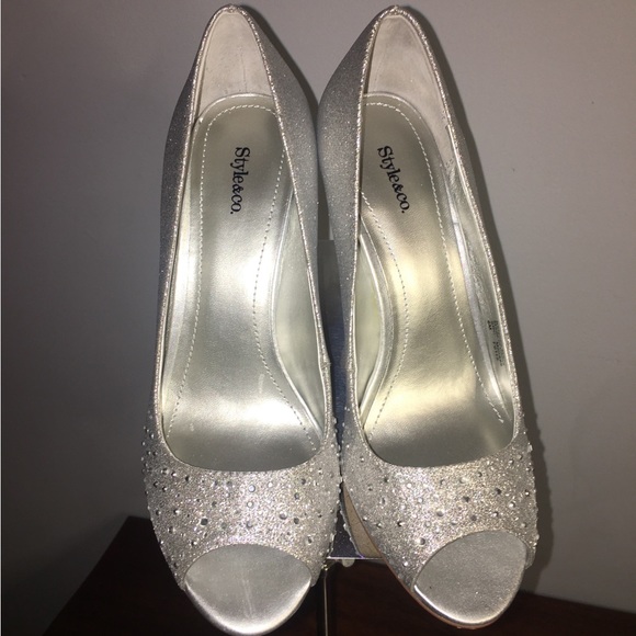 Silver Evening Shoes 6M - Picture 1 of 10